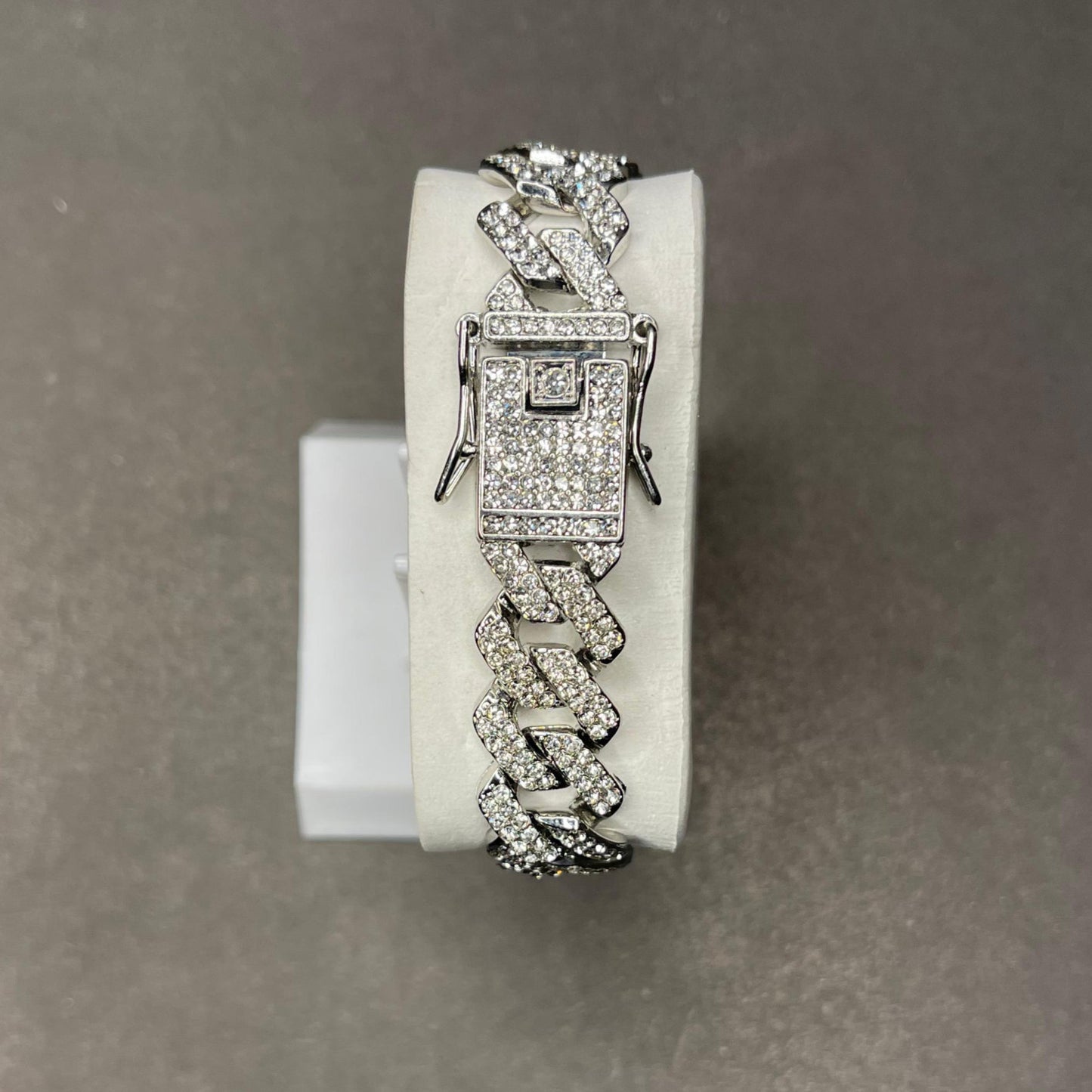 ⚪White Moon Set: Chain & Bracelet